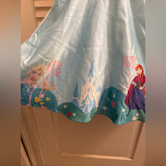 Disney’s Frozen Formal Dress girls 11/12 - Picture 2 of 8